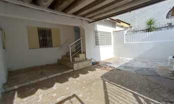 Imagem 2: ÓTIMA CASA INDEPENDENTE 120M² - 2 DORMS - 2 VAGAS DE GARAGEM - CENTRO