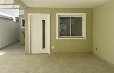 Imagem 3: Belíssima Casa para venda 4 quartos sendo 4 suítes em Itaipu - Niterói - RJ