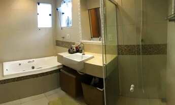 Imagem 2: Casa Alto Padrão, 3 suítes, Piscina, Condomínio Beira Rio, Na Estrada do Coco, R$1.700,000