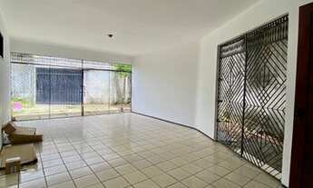 Imagem 4: Casa para aluguel possui 350 metros quadrados com 7 quartos em Granja Portugal - Fortaleza