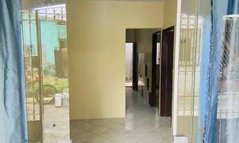 Imagem 4: Casa e 2 ap alugados comercial