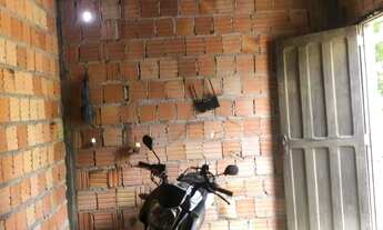 Imagem 4: Terreno com duas casas