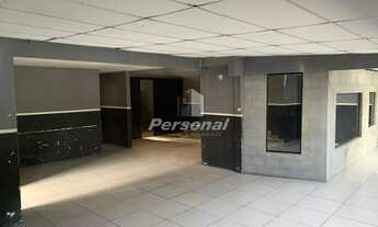 Imagem 2: Imóvel para aluguel tem 220 metros quadrados em Vila Aparecida - Taubaté - SP