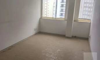 Imagem: Comercial com 111.36 m², com uma varanda