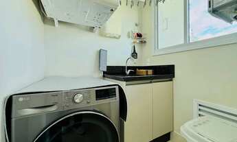 Imagem 7: Apartamento mobiliado com 4 dormitórios sendo 2 suítes e 2 vagas de garagem em Balneário C