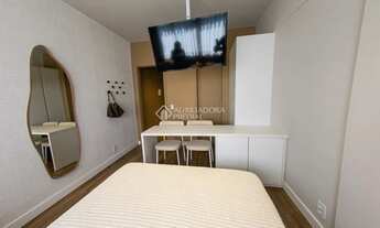 Imagem 4: Stúdio reformado e mobiliado com linda vista! Ótima rentabilidade mensal