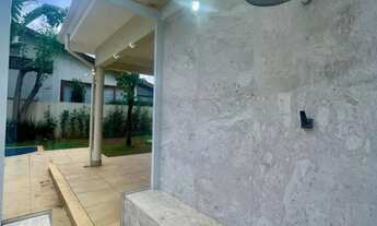 Imagem 4: Casa de Alto Padrão à Venda no Residencial Estância Eudóxia 320 m²