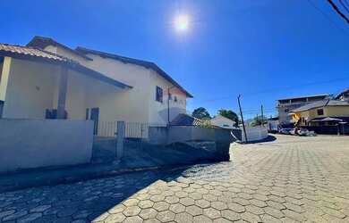 Imagem 4: Casa à venda, 3 quartos , 1 suíte, 2 vagas garagem coberta em Bom Jardim, RJ - 3 Quartos