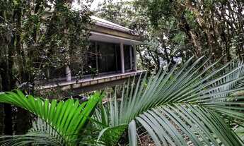 Imagem 6: Casa altamente sustentável em meio a Mata Atlântica