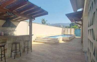 Imagem: Maravilhosa casa com piscina na praia do