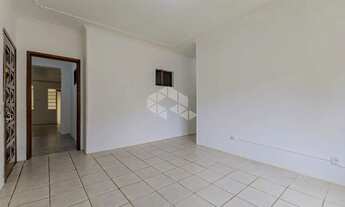 Imagem 5: Três dormitórios no bairro cristal com pátio, churrasqueira e garagem fechada