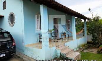 Imagem 2: Casa de esquina, com 2 quartos e amplo quintal, Excelente bairro *NI-02
