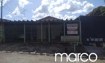 Imagem 3: Casa com 3 quartos - Bairro Vila Itatiaia em Goiânia