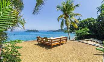 Imagem: Linda casa pé na areia em Angra dos Reis