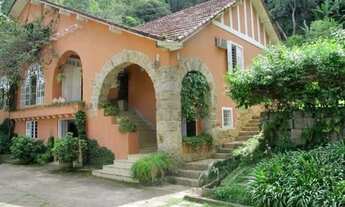 Imagem 2: Casa com 4 quartos sendo 2 suítes em Corrêas - Petrópolis - RJ