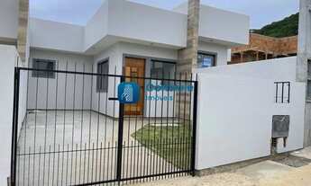 Imagem 2: VE) Casa com 2 dormitórios sendo uma suíte no Bairro Ipiranga/São José