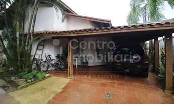 Imagem 5: CASA à venda com piscina e 3 quartos em Itanhaém, no bairro Jamaica