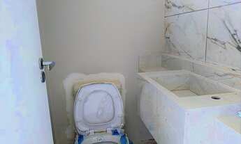 Imagem 3: Sobrado para Venda em São José dos Pinhais, Costeira, 4 dormitórios, 1 suíte, 3 banheiros