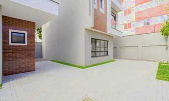 Imagem 4: Sobrado Com 3 Dormitórios à Venda, 159 m² Por R$1.098.000 - Água Verde - Curitiba/pr