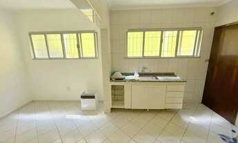 Imagem 7: Sobrado para aluguel possui 120 metros quadrados com 3 quartos