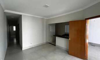 Imagem 3: Casa de rua à venda com 110m², 3 quartos, 1 suíte, banheiro social e vaga de garagem. Casa