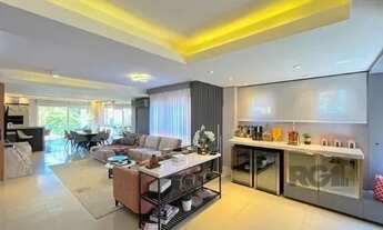 Imagem 4: Casa em Porto Alegre, no bairro Aberta dos Morros, com 3 dormitório(s), e 3 banh