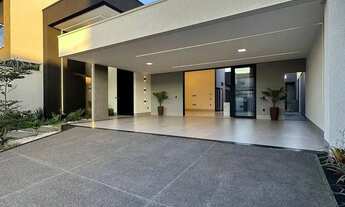 Imagem 2: Casa de alto padrão localizada no setor Moinho dos Ventos Goiânia com 3 suítes plenas Casa