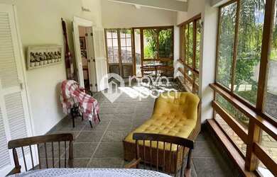 Imagem 11: Corrêas Casa com 4 dormitórios