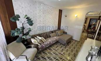 Imagem 3: Aluga-se PARTE SUPERIOR de terraço com 4 Quartos (1 Suíte), Semi-Mobiliada e 2 Cozinhas