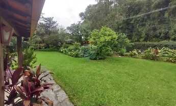 Imagem 3: Casa encantadora à venda com 4 quartos em Itaipava