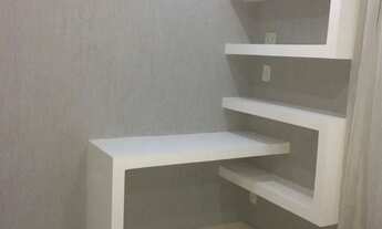 Imagem 3: VENDO CASA FRENTE DE RUA COM PISCINA