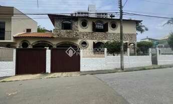 Imagem 3: Imóvel para venda com 208 metros quadrados com 5 quartos em Barreiros - São José - SC