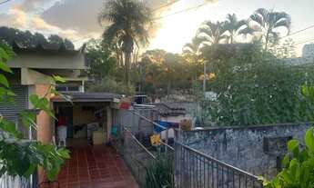 Imagem 6: Oportunidade no Setor Jaó Terreno de 2.180 m² com 1.180 m² Construídos - Goiânia-GO