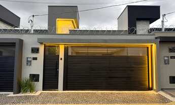 Imagem 2: Casa Jardim Atlantico Casa de Rua com 3 Quarto(s) e 4 banheiro(s) à Venda, 155.00 por R$ 8