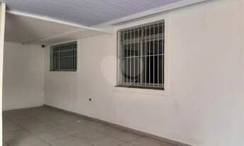 Imagem 3: Casa de 200 m² com 4 dormitórios, 1 sala, 2 banheiros, 1 cozinha