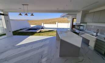 Imagem 4: Sobrado pronto para moradia / 4 suítes / escritório / área gourmet / piscin