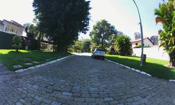 Imagem 5: Casa de condomínio para venda tem 480 metros quadrados com 4 quartos