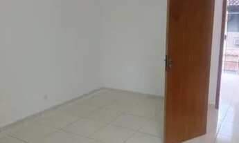 Imagem 7: Casa de vila para aluguel possui 90 metros quadrados com 4 quartos