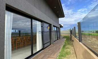 Imagem 2: Maravilhosa residência Condomínio em Iacanga