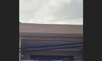 Imagem: Alugo primeiro andar com 2 quartos, Jacintinho