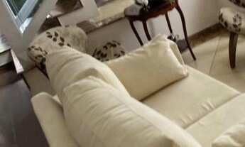 Imagem 7: Casa de condomínio Residencial 5 para venda possui 360 metros quadrados com 4 quartos