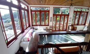 Imagem 2: Casa com 4 dormitórios e vista para o mar à venda na praia do Perequê - Ilhabela/SP