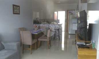 Imagem: Casa com três dormitórios e suíte no