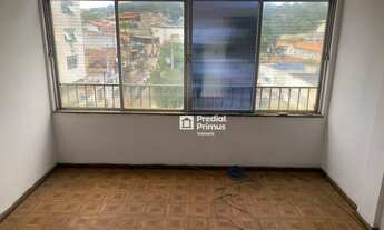 Imagem 2: Excelente apartamento localizado no Centro de Nova Friburgo composto com 3 quartos, sala