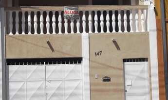 Imagem: Linda Casa no Bosque na rua da Escola Zilah