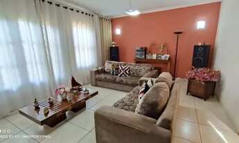 Imagem: Venda de Casas / Padrão na cidade de Ribeirão