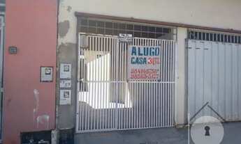 Imagem: Casa com 3 quartos - Bairro Parque Atheneu