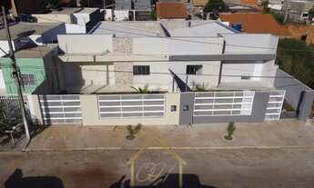 Imagem: Vendo ótima casa recém construída no