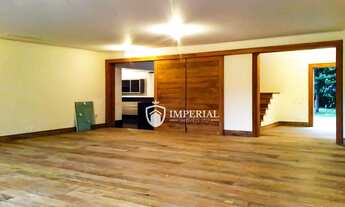 Imagem 5: Imóvel diferenciado, toda em madeira de demolição e acabamento incomparável