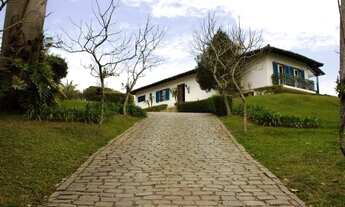 Imagem 2: Casa para Venda em Cotia, Granja Viana, 4 dormitórios, 4 suítes, 6 banheiros, 10 vagas